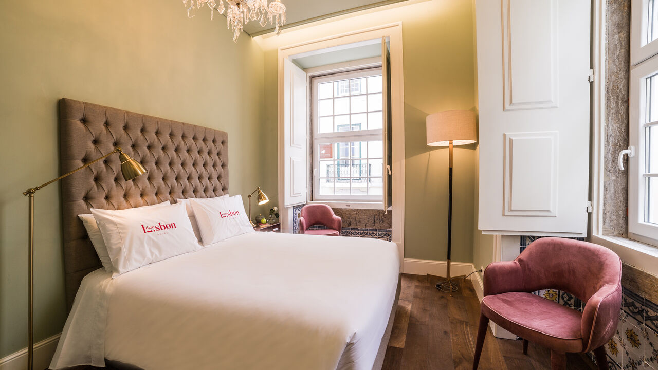 Home - Dare Lisbon House | Luxury is the time to host you