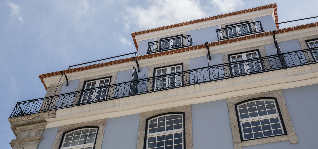  Dare Lisbon Hotel facade